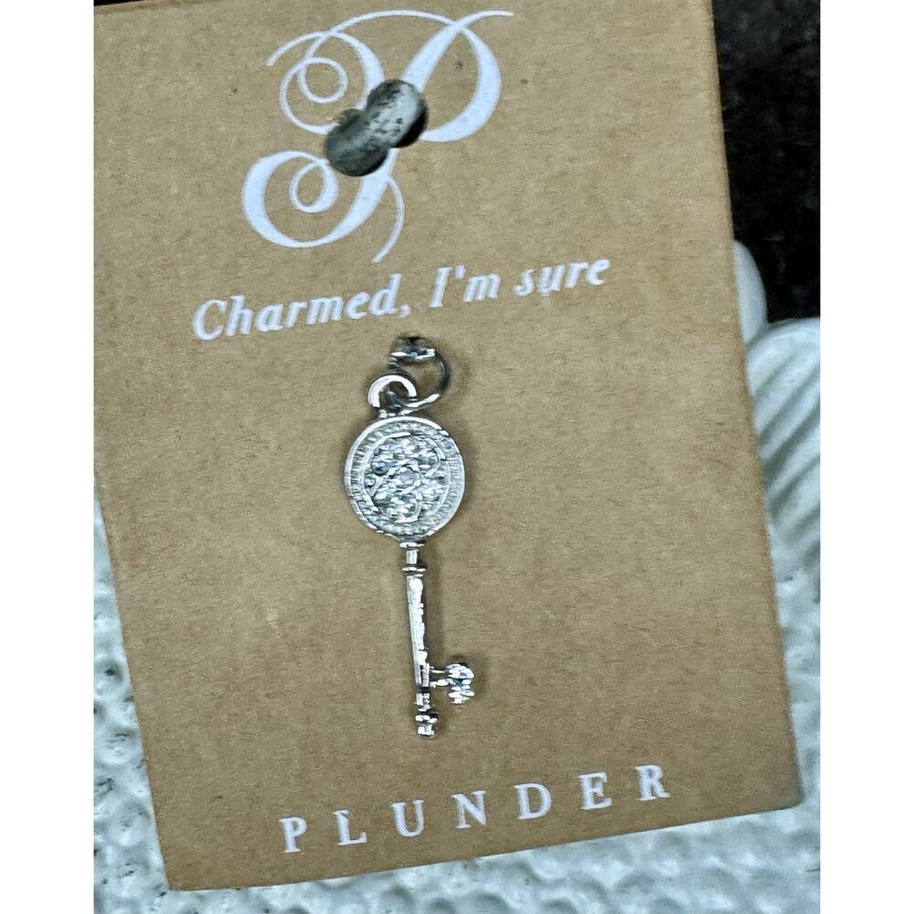 Plunder Silver and Crystal Key Charm NWT to Add to Your Jewelry - Picture 2 of 3